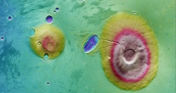 Марсианские льды показались в профиль