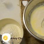 Cómo cocinar panqueques esponjosos con crema agria.